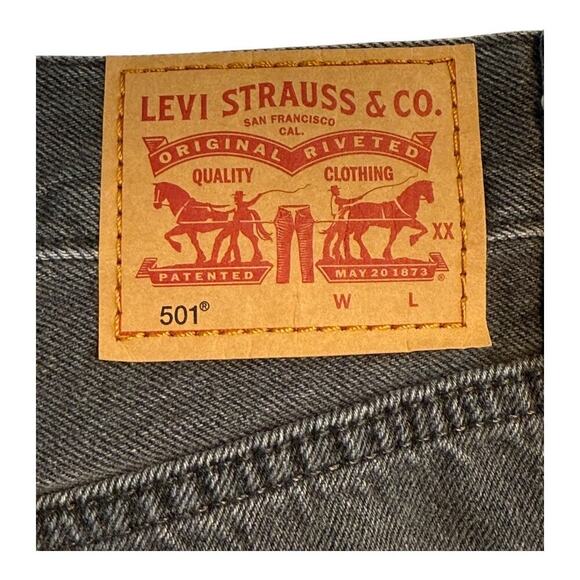 Vintage Levi's 501 Men's Black Denim‎ Jeans W28 L32 Straight Fit - Picture 3 of 8